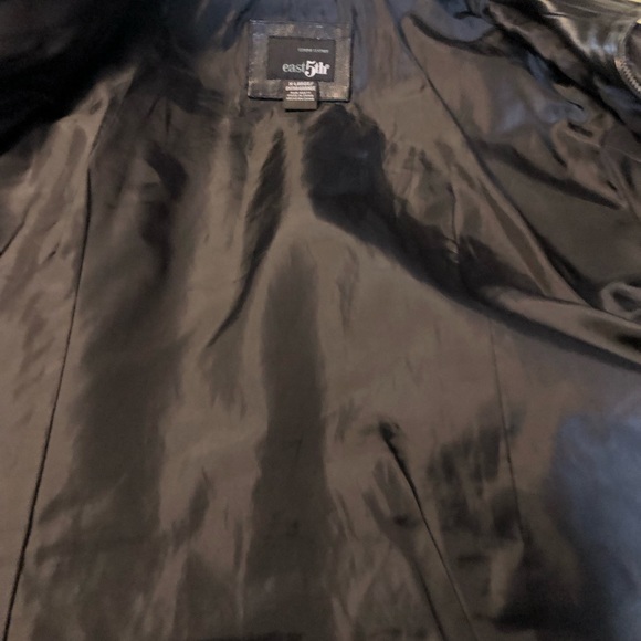 90’s Vintage Black Leather Jacket - Picture 5 of 6